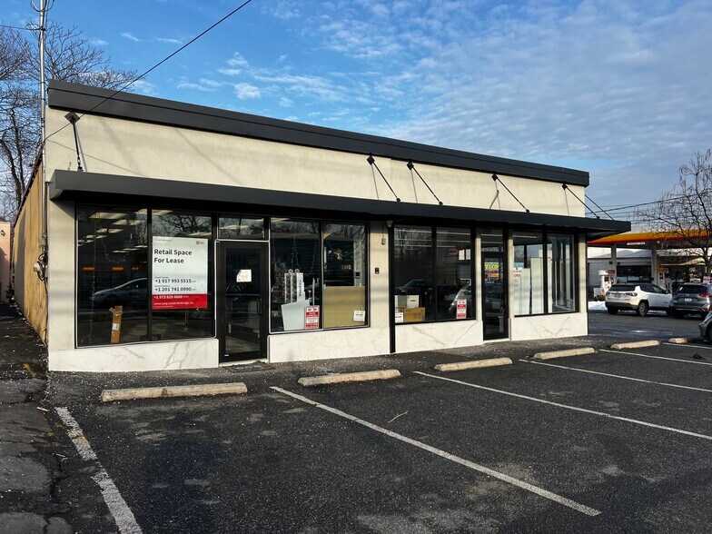 More Photos Of 72-76 Route 59, Spring Valley Freestanding For Lease