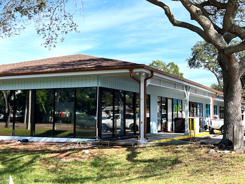More Photos Of 4102 34th St S, Saint Petersburg Storefront Retail Office For Lease