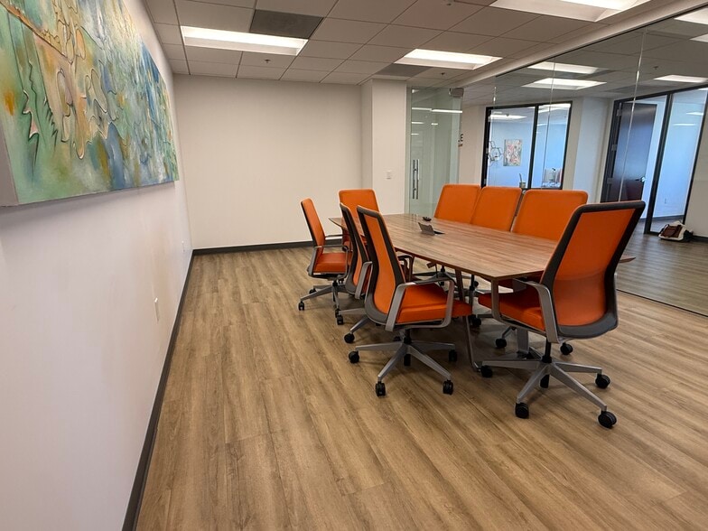 More Photos Of 425 E Colorado St, Glendale Office For Lease