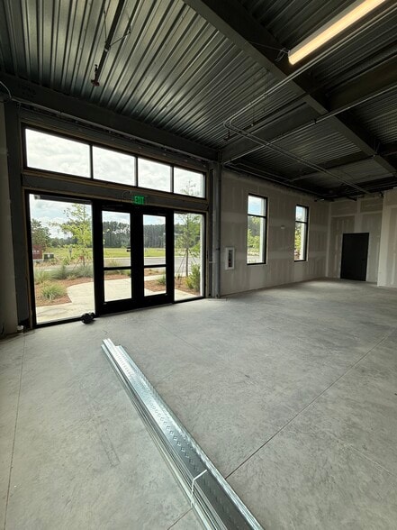 More Photos Of 415 Brighton Park Blvd, Summerville Office Residential For Lease