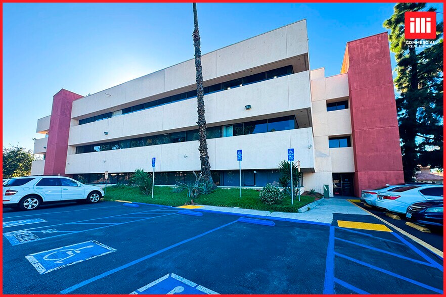 Primary Photo Of 7136 Haskell Ave, Van Nuys Office For Lease