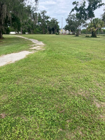 More Photos Of 126 21st St SE, Ruskin Land For Lease