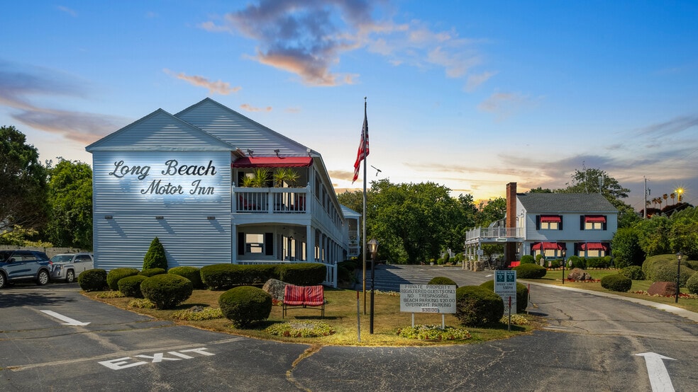 More Photos Of 271 Long Beach Ave, York Beach Hotel For Sale