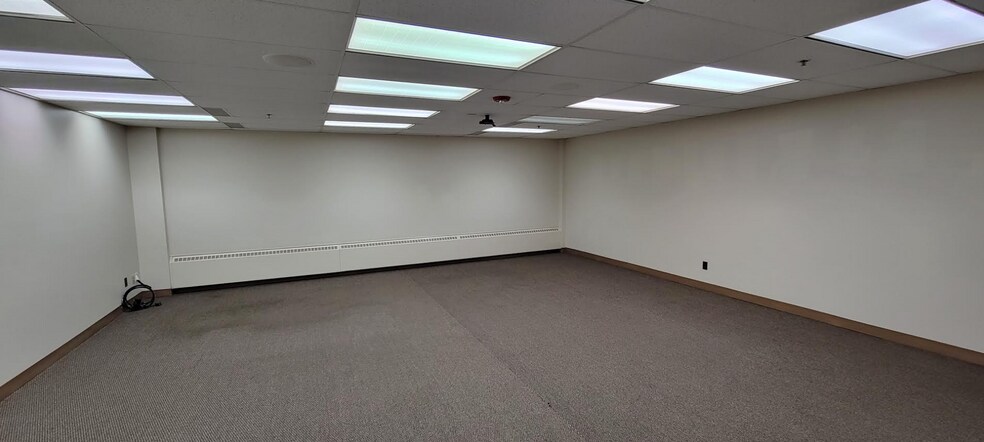 More Photos Of 1030 E Jefferson Blvd, South Bend Medical For Sale