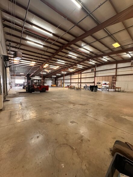 More Photos Of 45 Stokes Dr, Carson City Warehouse For Lease
