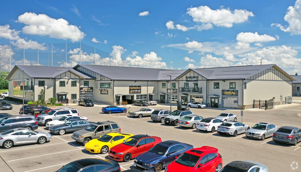 More Photos Of 2108-2260 Ferry Rd, Naperville Showroom For Sale