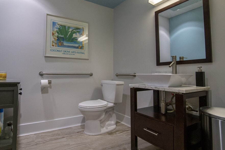 More Photos Of 4311 Belmont Ave, Dallas Storefront Retail Residential For Lease