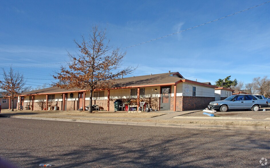 Primary Photo Of 1107 52nd St, Lubbock Apartments For Sale