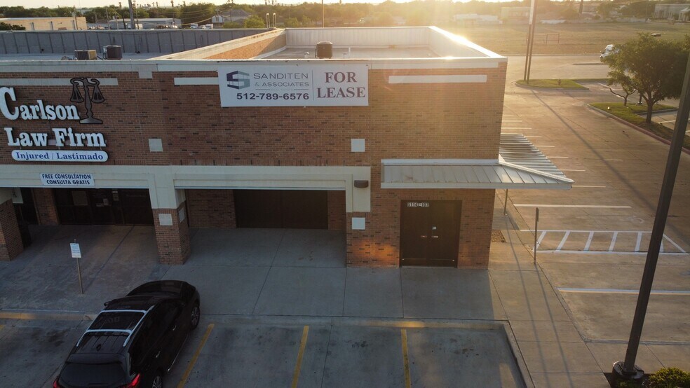 More Photos Of 5112 McPherson Rd, Laredo Unknown For Lease