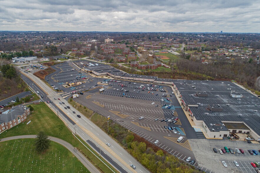 More Photos Of 270-360 Curry Hollow Rd, Pittsburgh Unknown For Lease