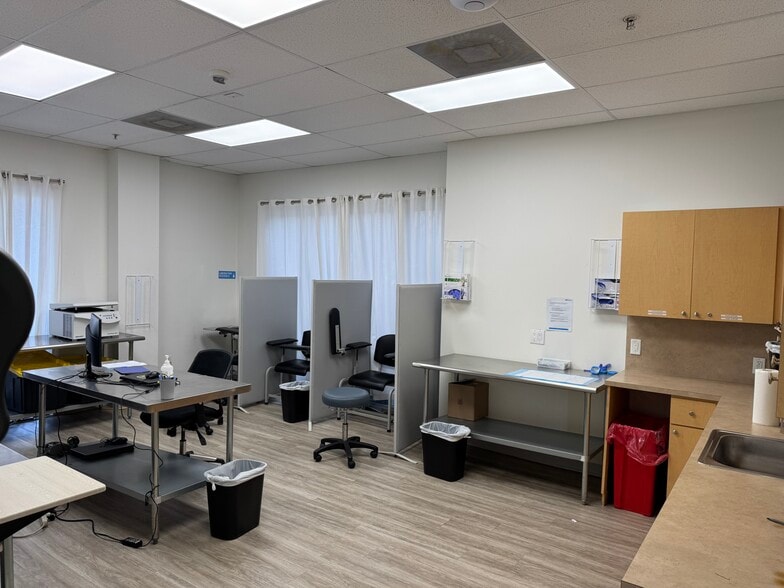 More Photos Of 9000 NW 15th St, Doral Warehouse For Sale