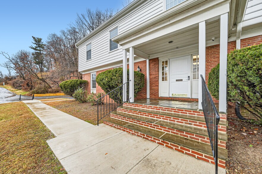 More Photos Of 3701 Court House Dr, Ellicott City Office For Lease