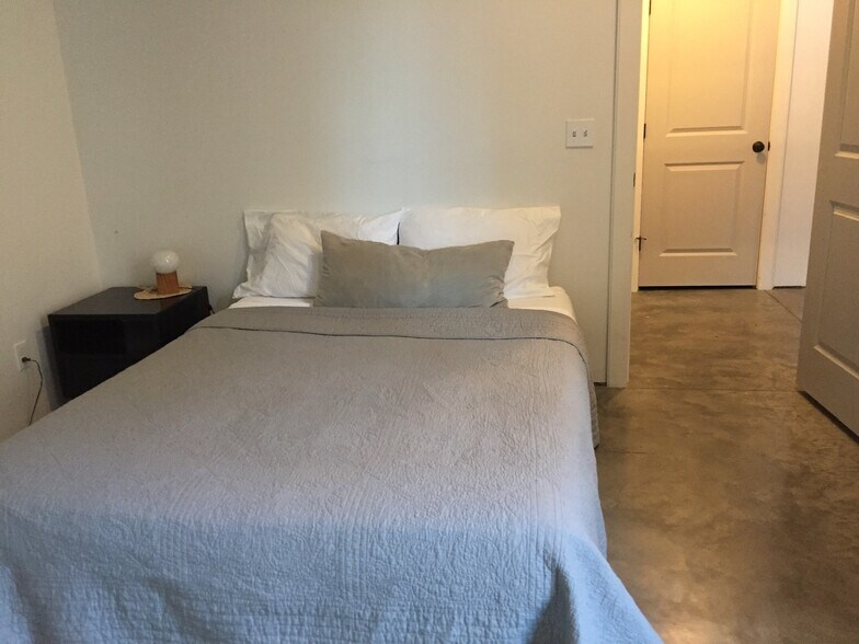 More Photos Of , Hudson Unknown For Sale