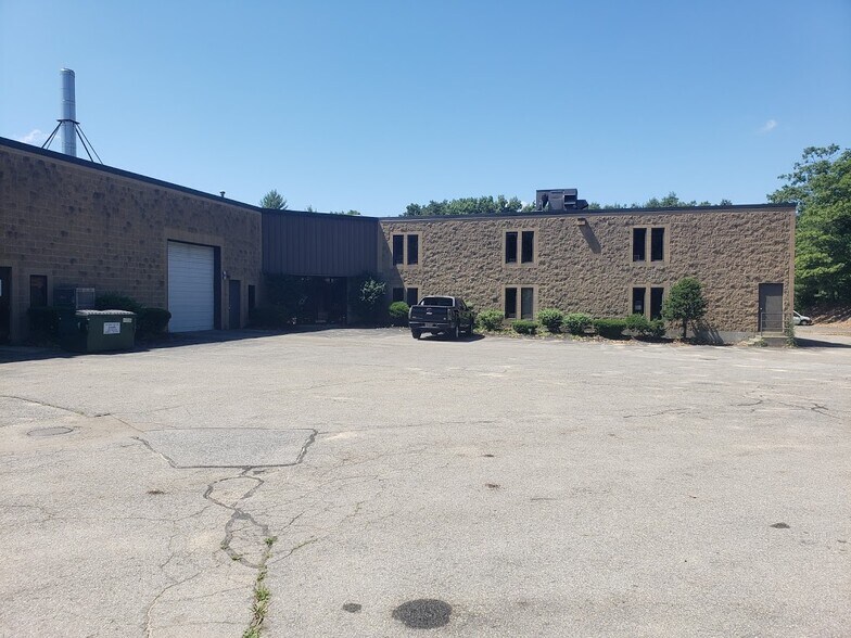 More Photos Of 168 Ayer Rd, Littleton Warehouse For Lease