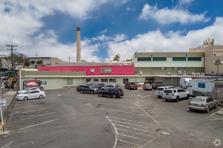 More Photos Of 94-333 Waipahu Depot St, Waipahu General Retail For Lease