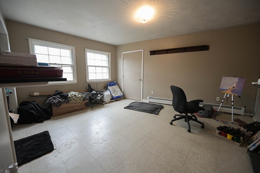 More Photos Of 704 Utica St, Oriskany Specialty For Sale