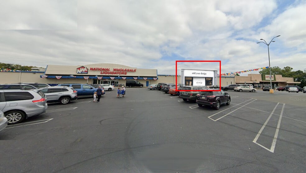 Primary Photo Of 900 Orthodox St, Philadelphia Supermarket For Lease