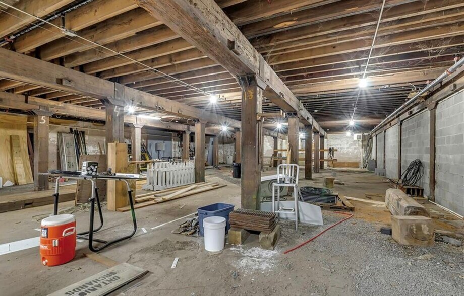 More Photos Of 638 Lake St, Wilson Freestanding For Sale