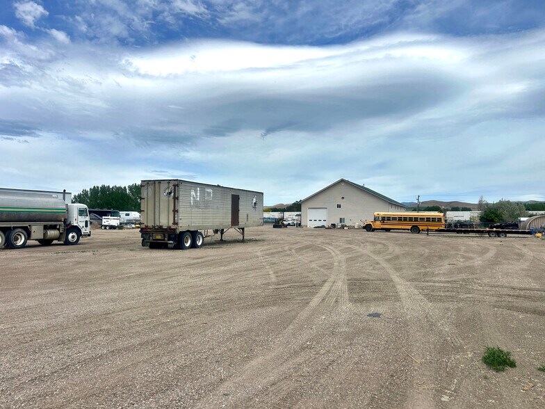 More Photos Of 13207 N Dekay Rd, Pocatello Warehouse For Sale