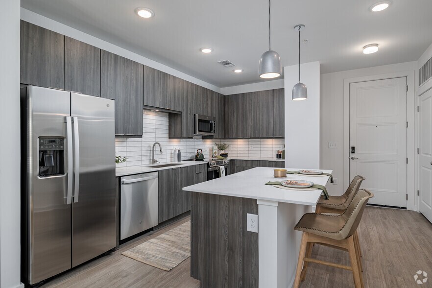 More Photos Of 1350 Dresden Dr, Brookhaven Apartments For Lease