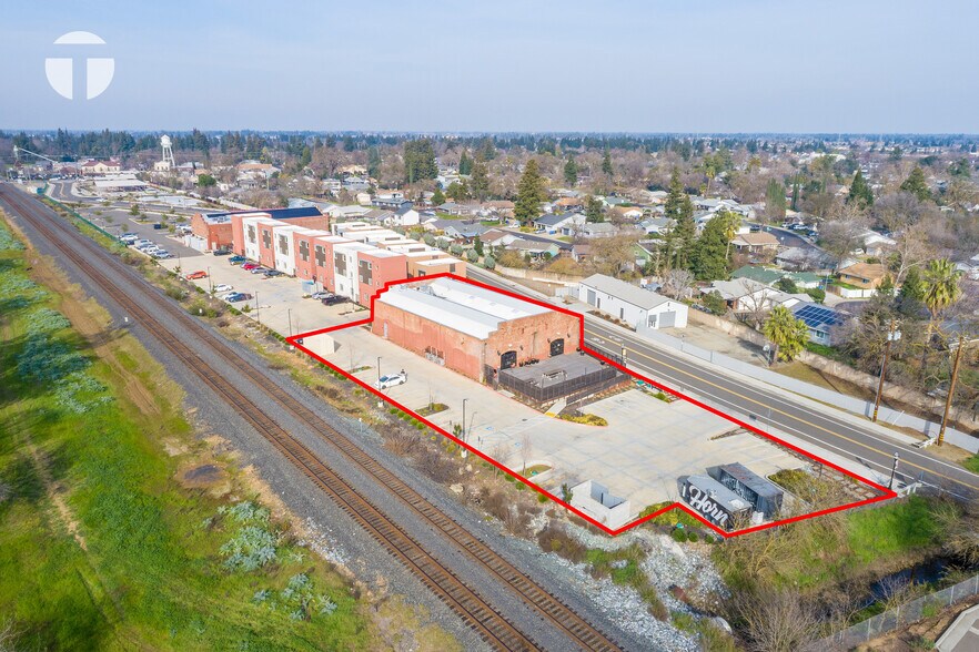 More Photos Of 9699 Railroad St, Elk Grove Restaurant For Lease