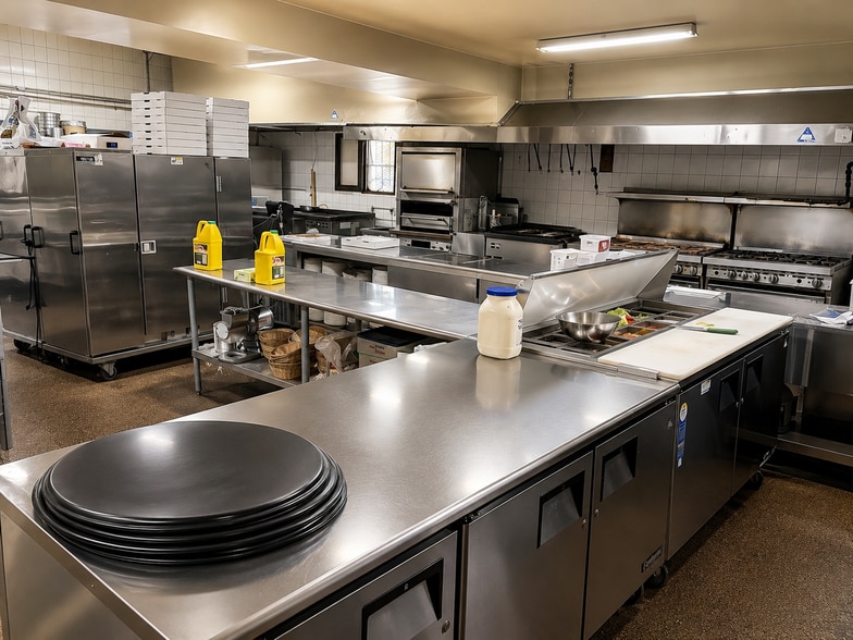 More Photos Of 101 City Island Ave, Bronx Restaurant For Lease