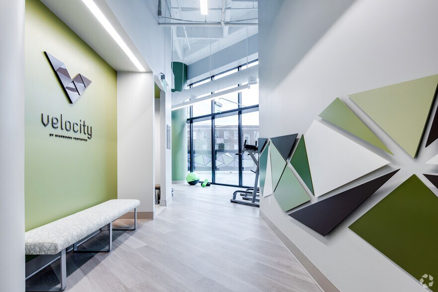 More Photos Of 201 S Orange Ave, Orlando Office For Lease