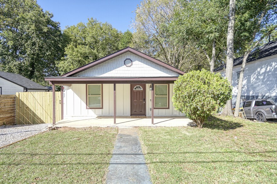 Primary Photo Of ,  Specialty For Sale