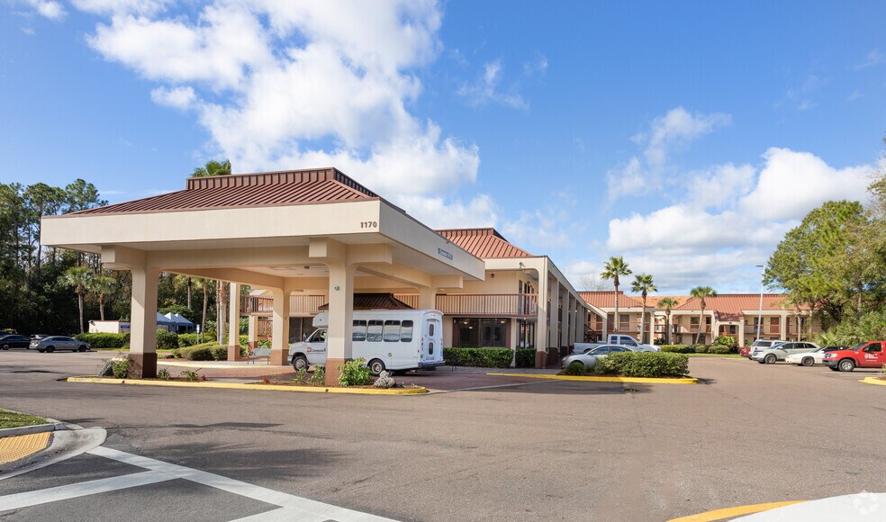 Primary Photo Of 1170 Airport Rd, Jacksonville Hotel For Sale