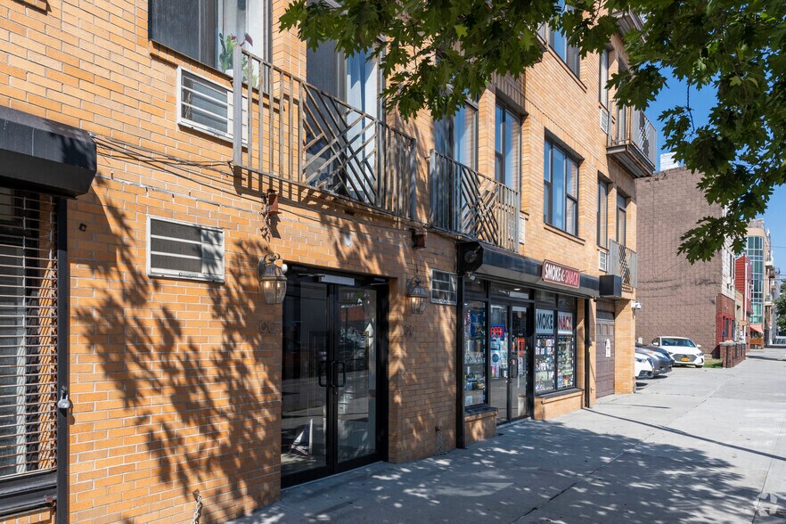 More Photos Of 99 Kingsland Ave, Brooklyn Apartments For Lease