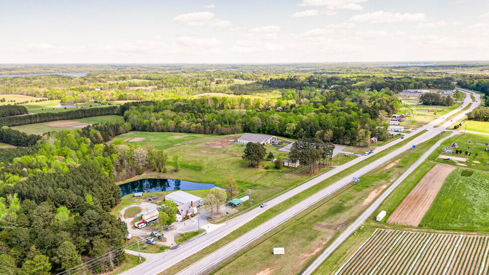 More Photos Of 6663 Highway 58, Buffalo Junction Storefront Retail Office For Sale