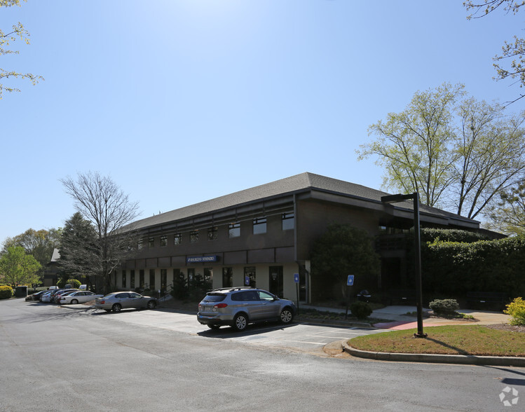 Primary Photo Of 487 Winn Way, Decatur Medical For Lease