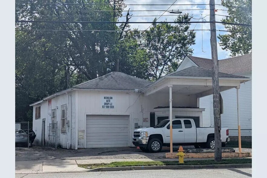 More Photos Of 485 Selma Rd, Springfield Light Distribution For Sale