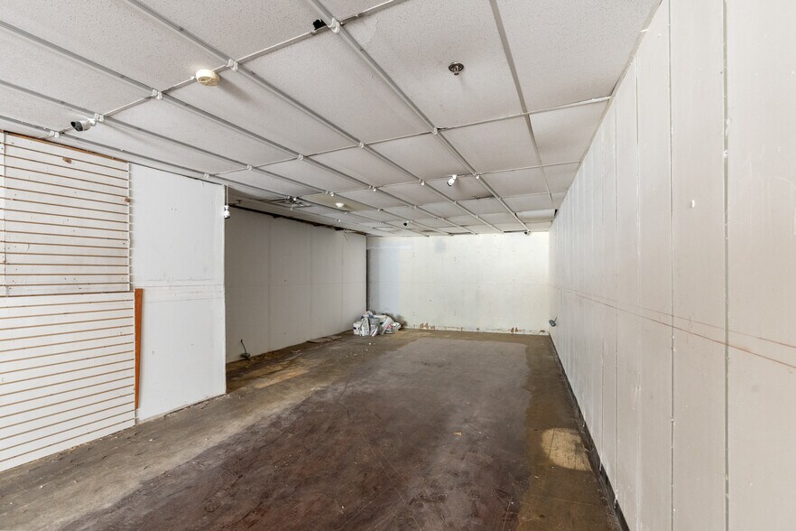 More Photos Of 279 Main St, Paterson Office For Lease