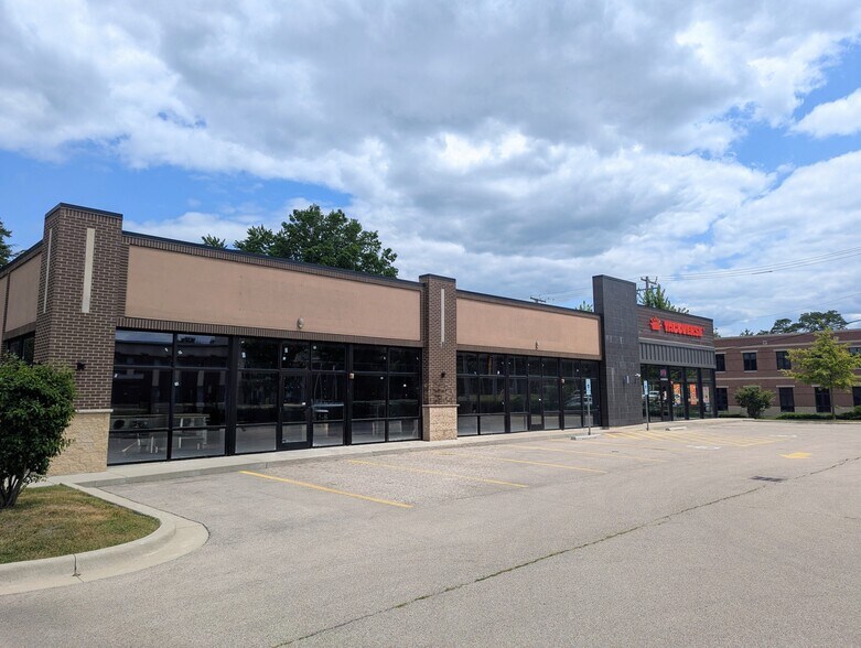 More Photos Of 701 W Lincoln Hwy, Dekalb Office For Lease