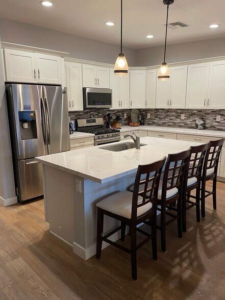 More Photos Of 207 E Monterey Way, Phoenix Office Residential For Sale