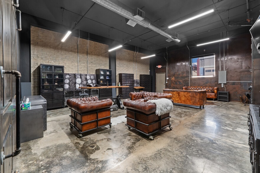 More Photos Of 514 Robertson Blvd, Chowchilla Storefront For Sale