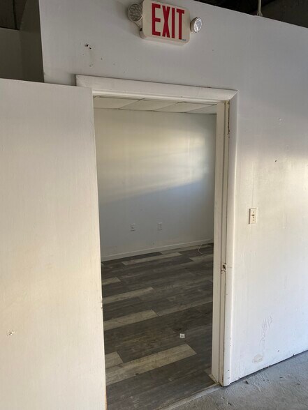 More Photos Of 1360 NW 65th Ave, Plantation Warehouse For Lease