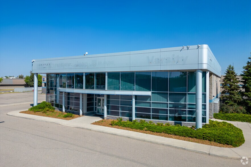 Primary Photo Of 665 Goddard Ave NE, Calgary Auto Dealership For Sale
