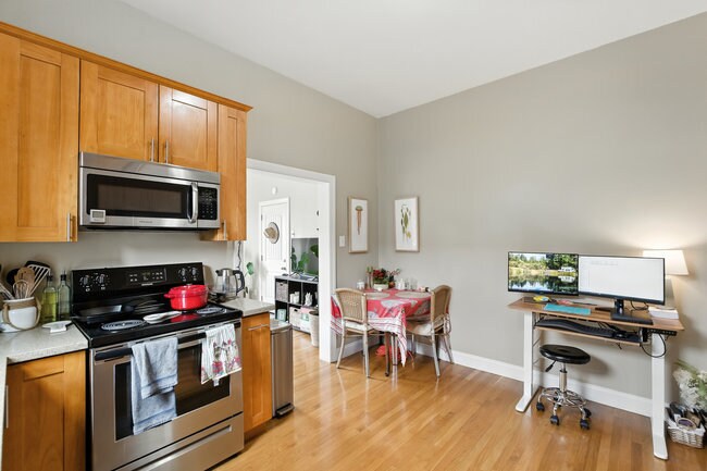 More Photos Of 575 Myrtle St, Half Moon Bay Apartments For Sale