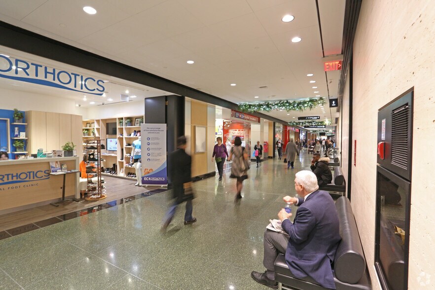 More Photos Of 77 King St W, Toronto Office For Lease