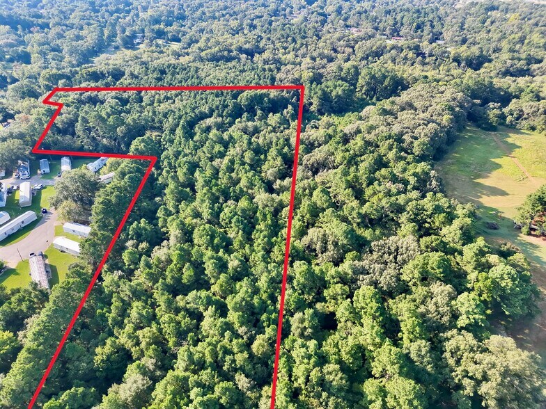 More Photos Of 1015 Bassett Rd, Palestine Land For Sale