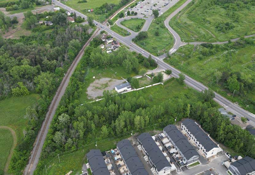 More Photos Of Boul Sainte-Rose, Laval Land For Sale