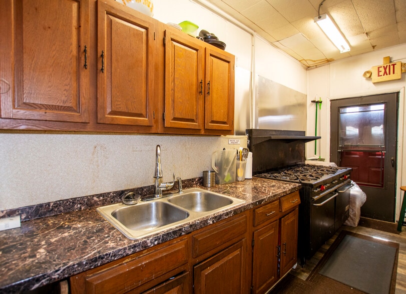 More Photos Of 900 E 9th St, Chester Religious Facility For Sale