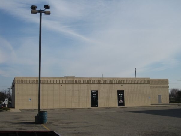 More Photos Of 30500-30510 Gratiot Ave, Roseville Unknown For Lease