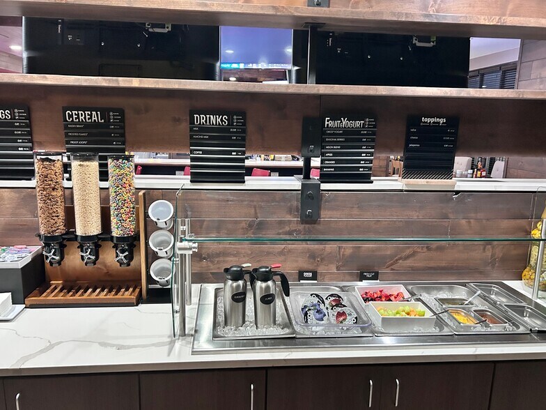 More Photos Of 6107 Justice Ave, Lubbock Hotel For Lease