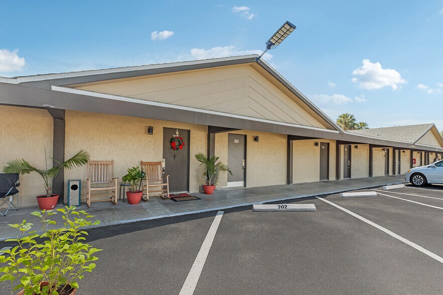 Primary Photo Of 21380 Hwy 27, Lake Wales Apartments For Sale