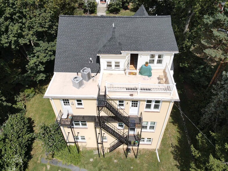More Photos Of 711 Gladstone Ave, Baltimore Apartments For Sale