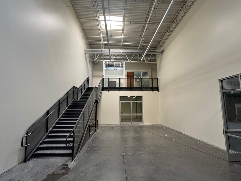 More Photos Of 2450 Oddie Blvd, Sparks Storefront Retail Office For Lease