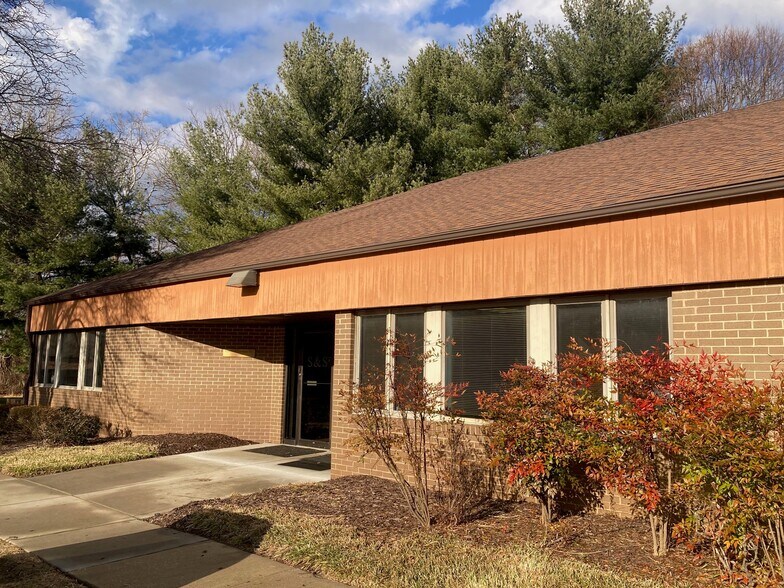 More Photos Of 5405 Twin Knolls Rd, Columbia Medical For Lease